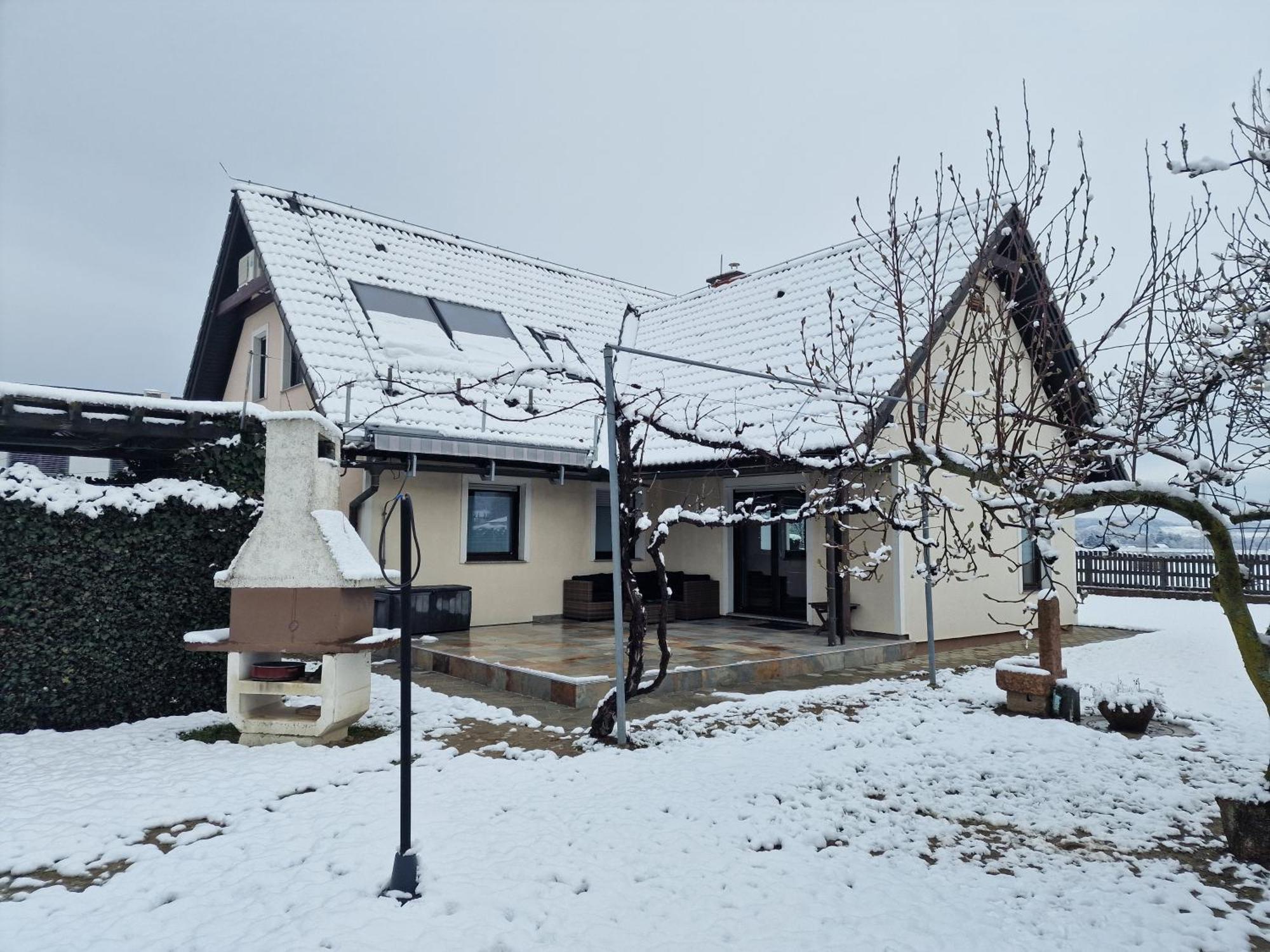 Villa Villa Vili Limbuš